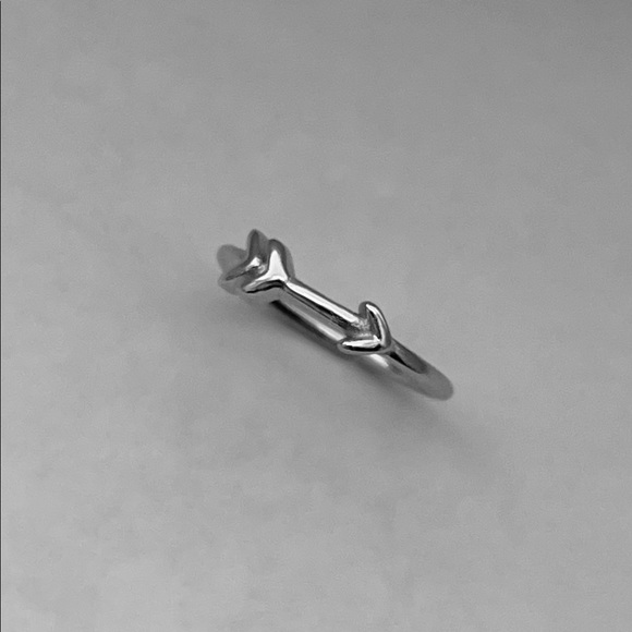 Sterling silver arrow toe ring, silver arrow toe ring, dainty arrow ring, arrow - Picture 9 of 12